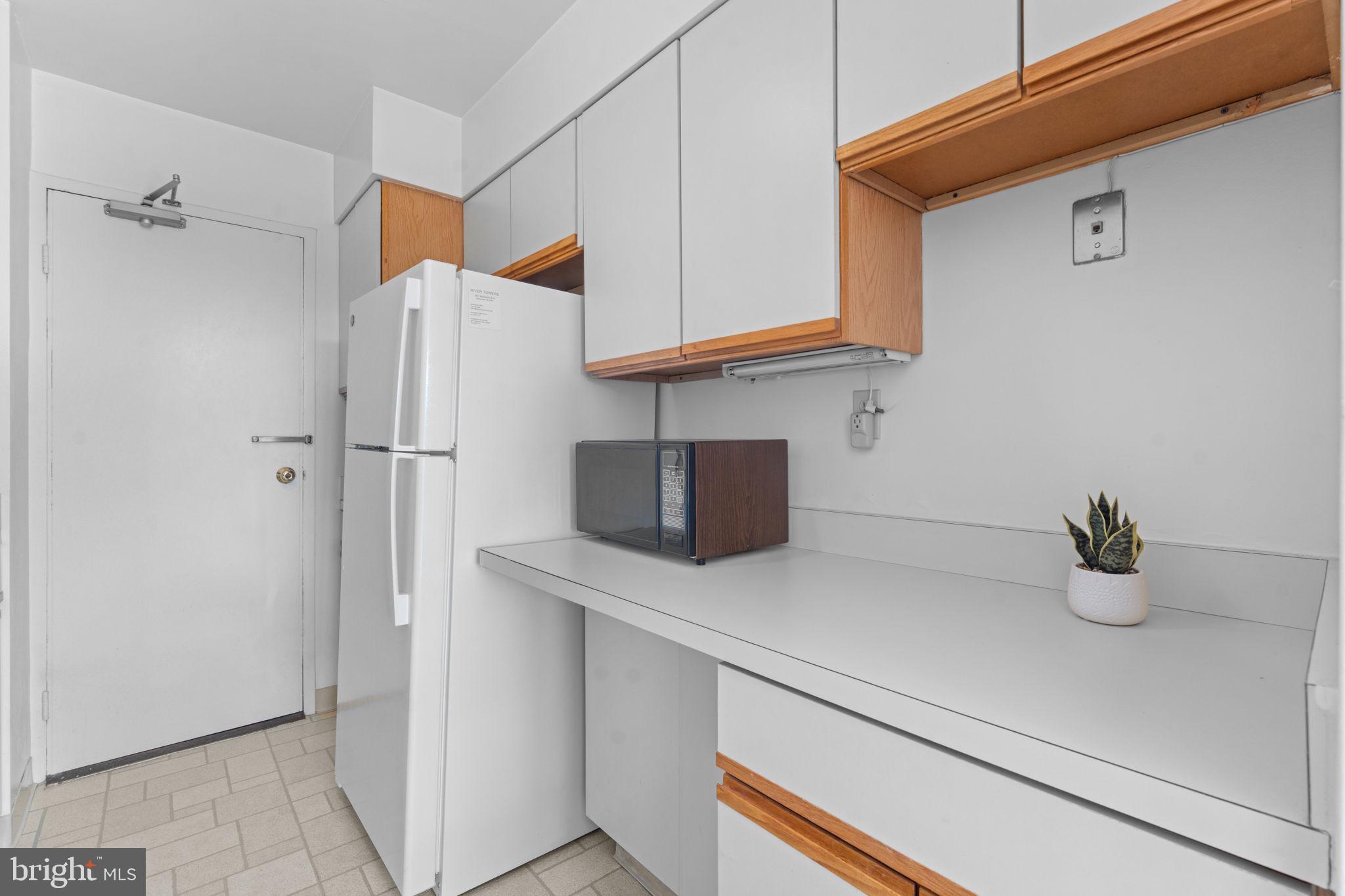 6621 WAKEFIELD DRIVE 910