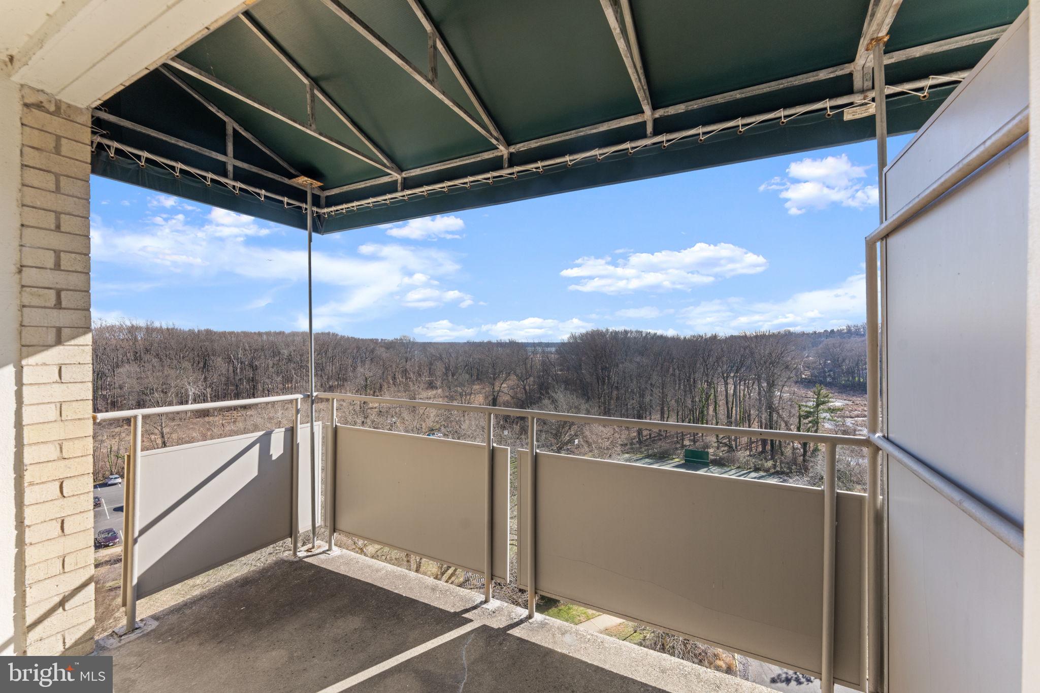 6621 WAKEFIELD DRIVE 910