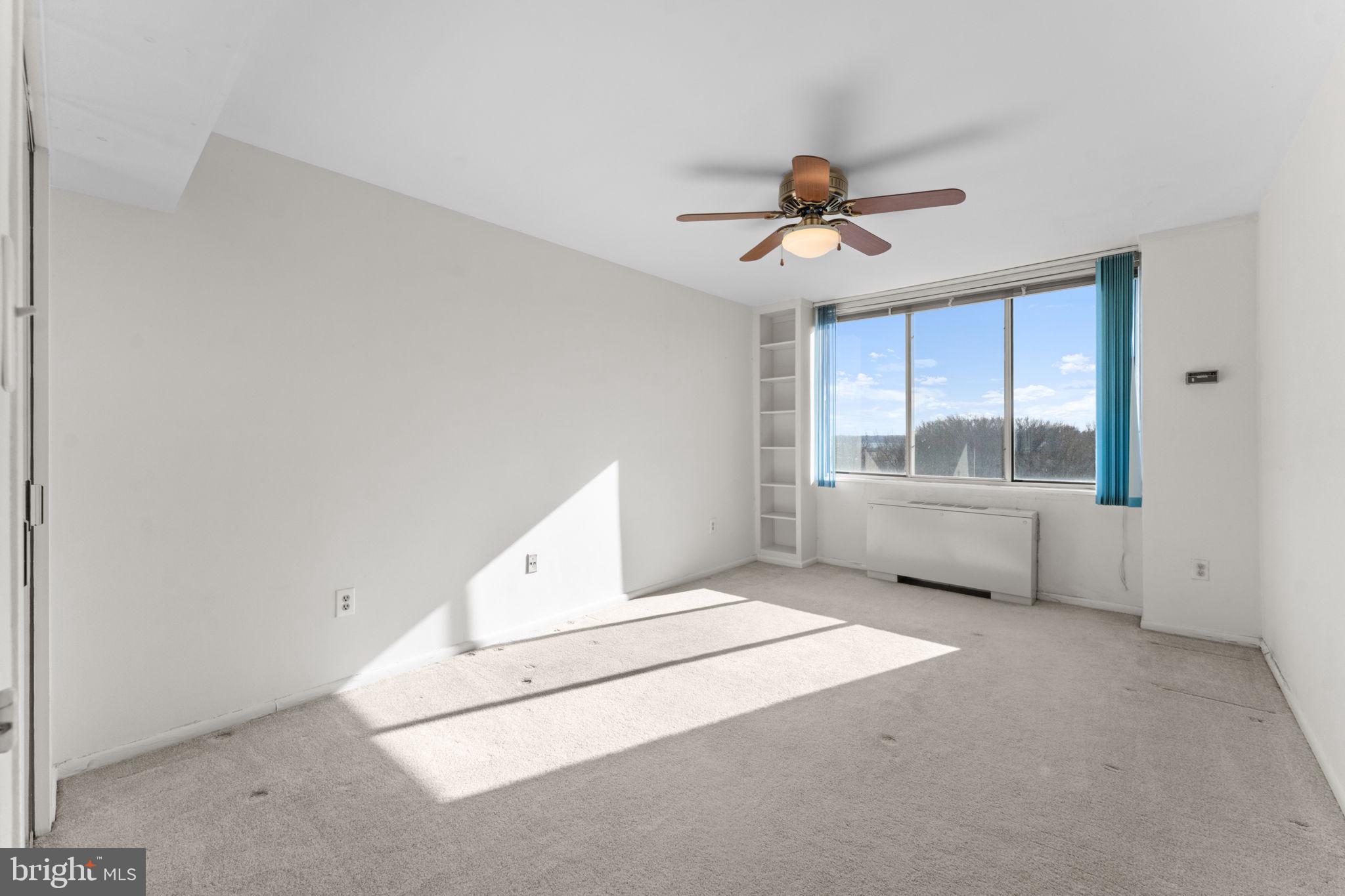 6621 WAKEFIELD DRIVE 910