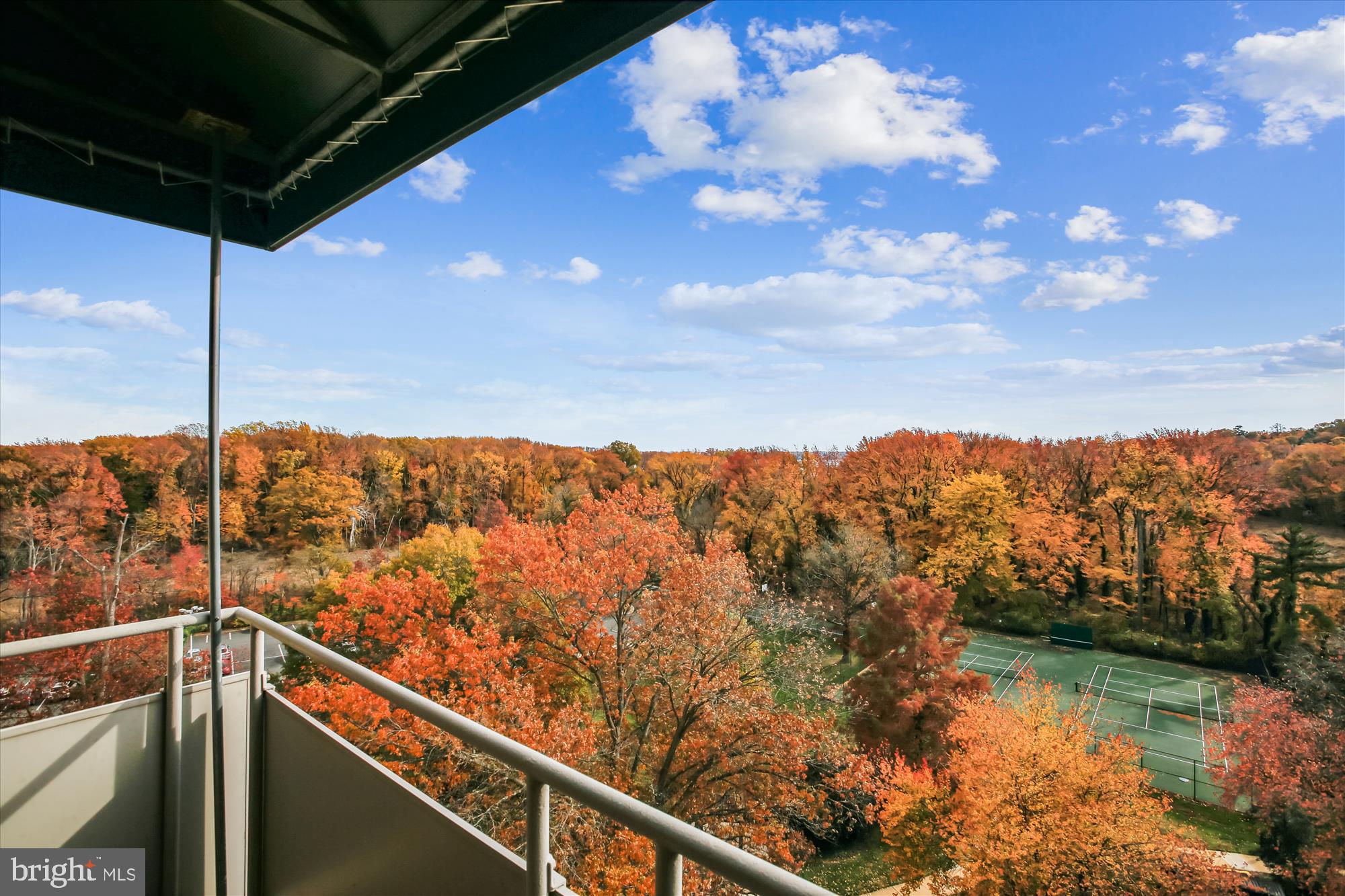 6621 WAKEFIELD DRIVE 910