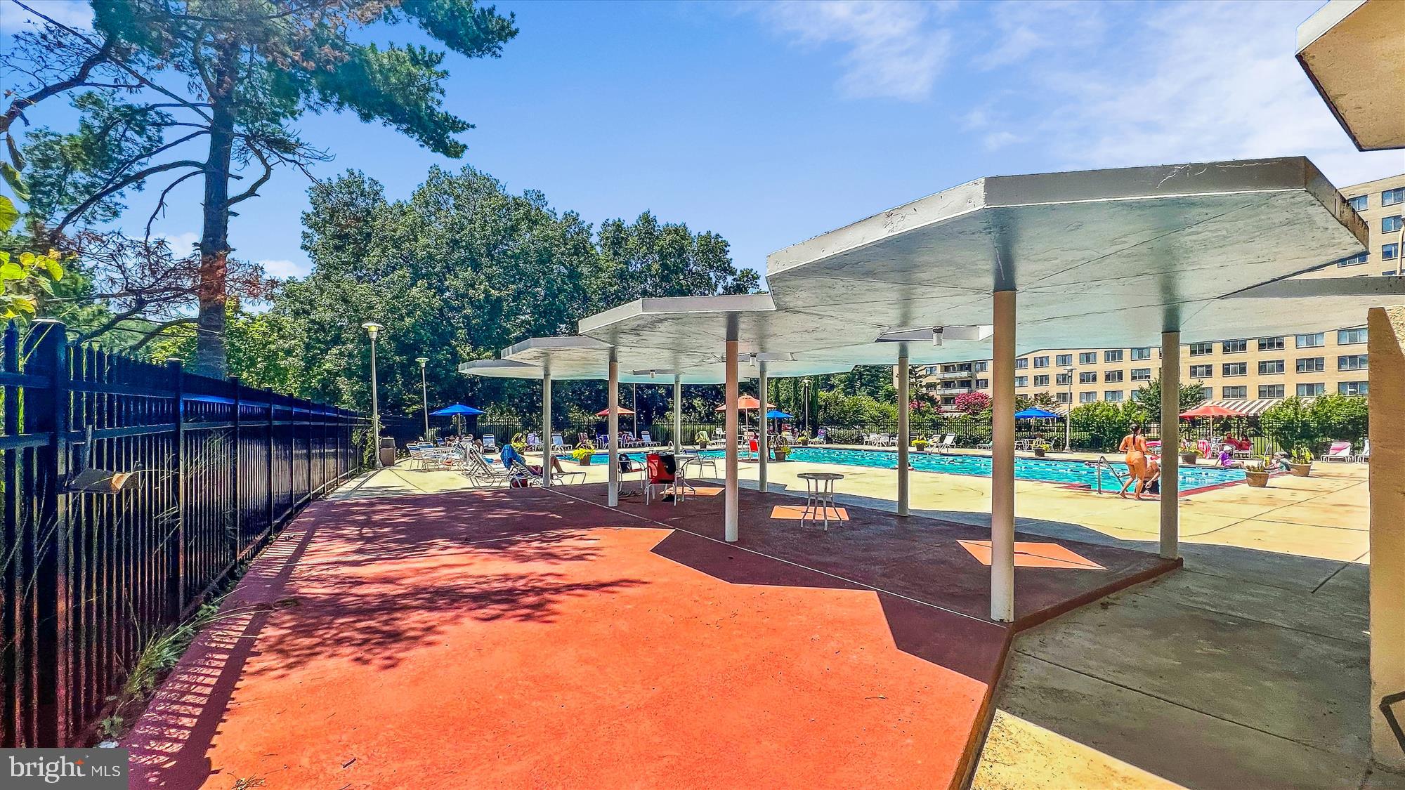 6621 WAKEFIELD DRIVE 910