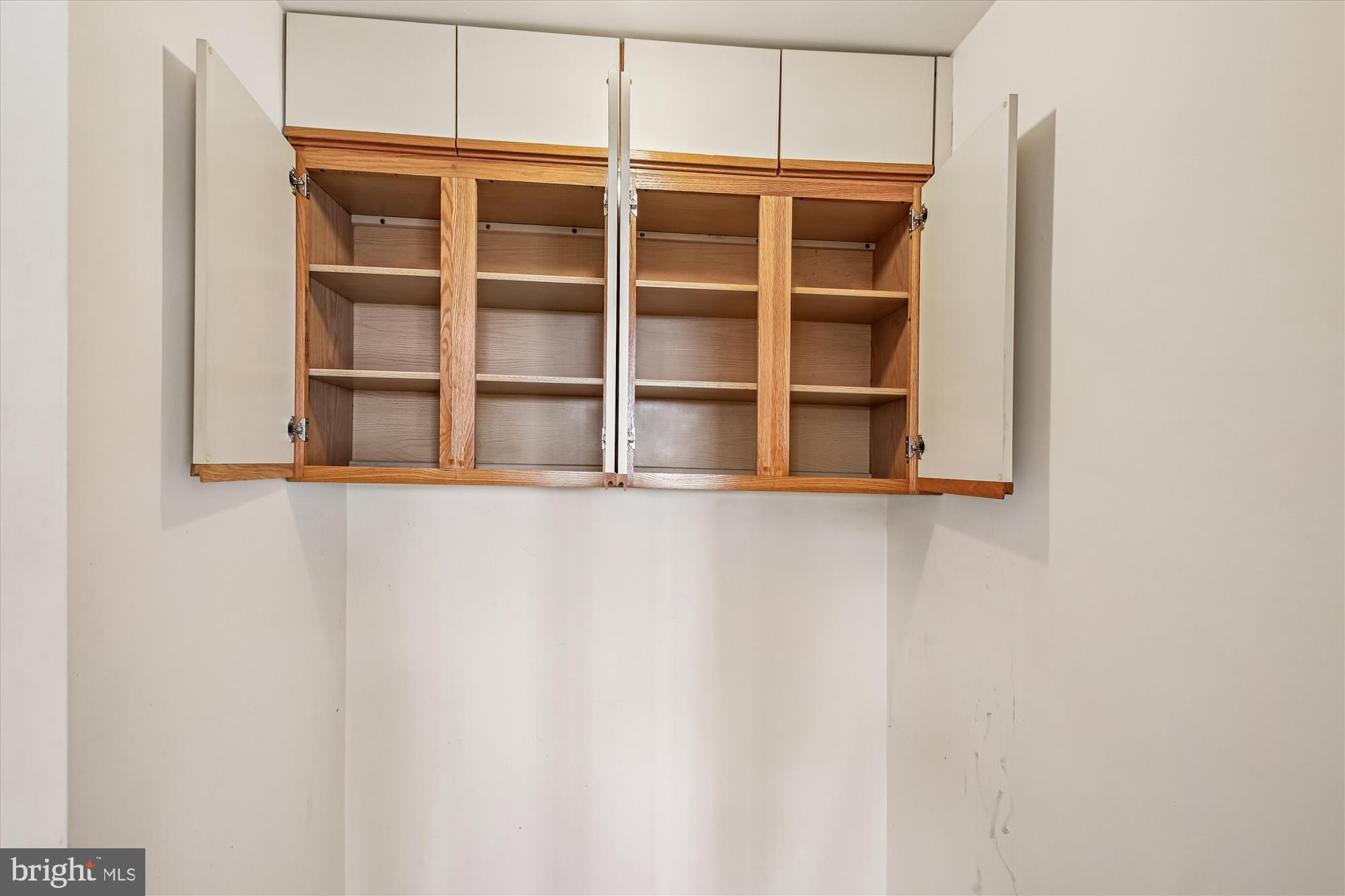 6621 WAKEFIELD DRIVE 910