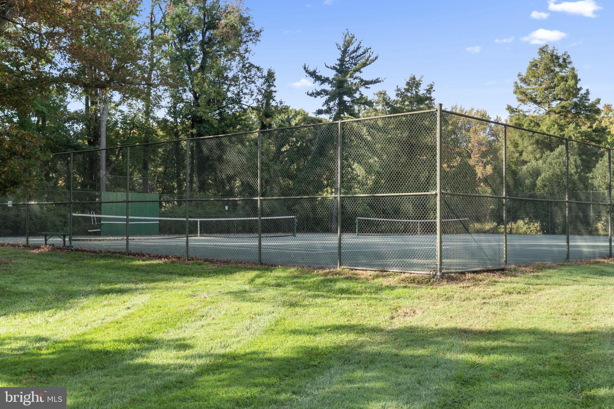 6621 WAKEFIELD DRIVE 910