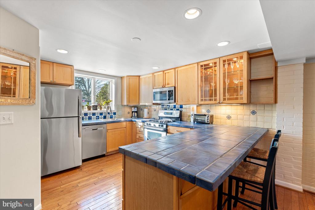 1024 CROTON DRIVE