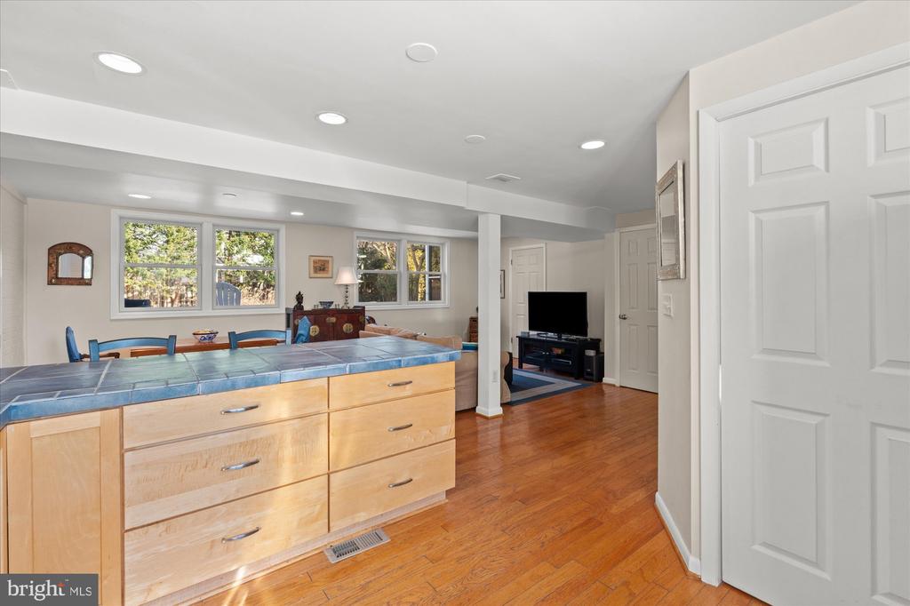 1024 CROTON DRIVE