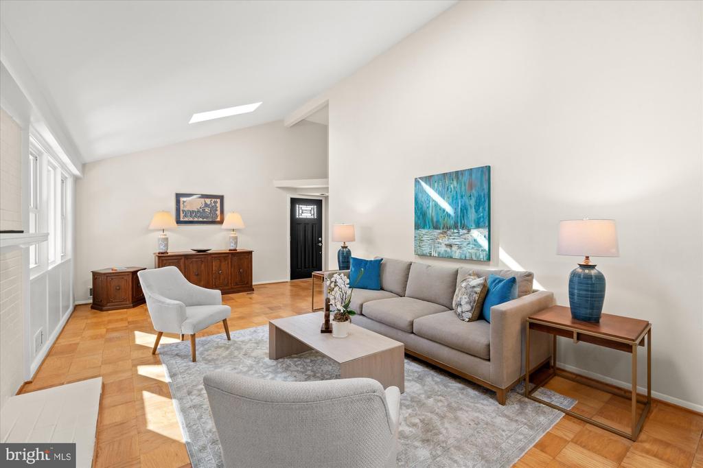 1024 CROTON DRIVE