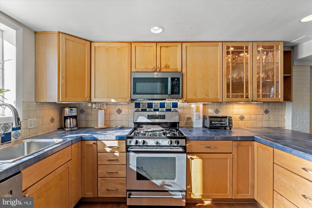 1024 CROTON DRIVE