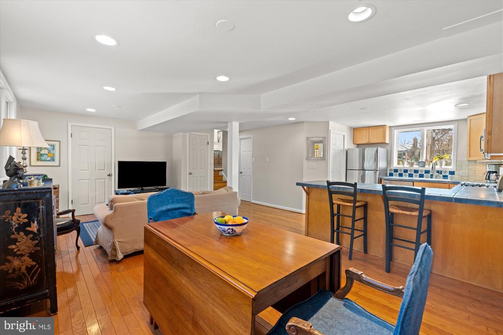1024 CROTON DRIVE