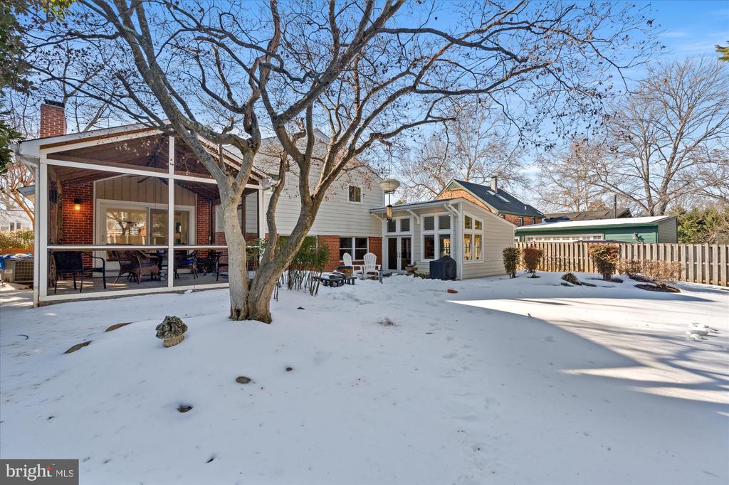1024 CROTON DRIVE