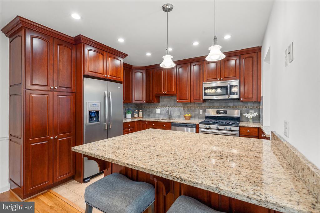 8408 CONOVER PLACE