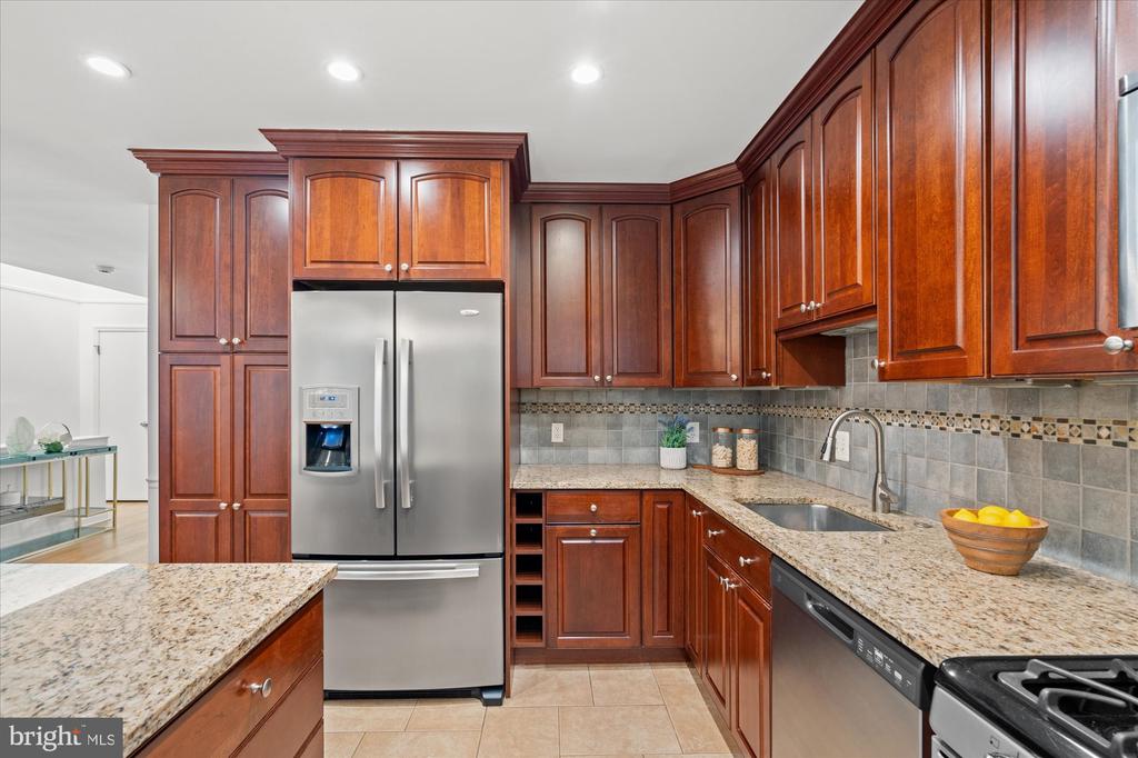 8408 CONOVER PLACE