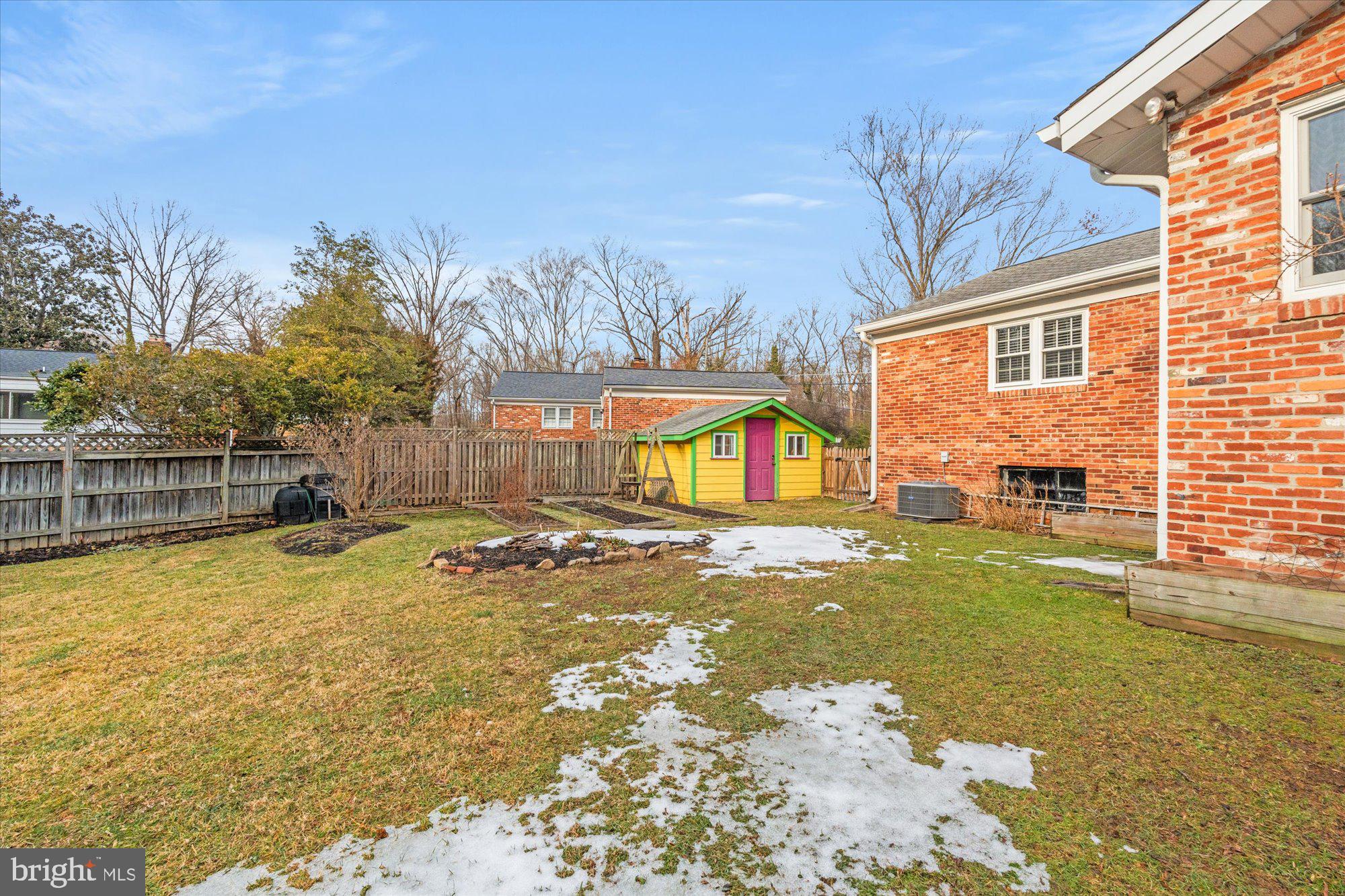 7912 BAINBRIDGE ROAD