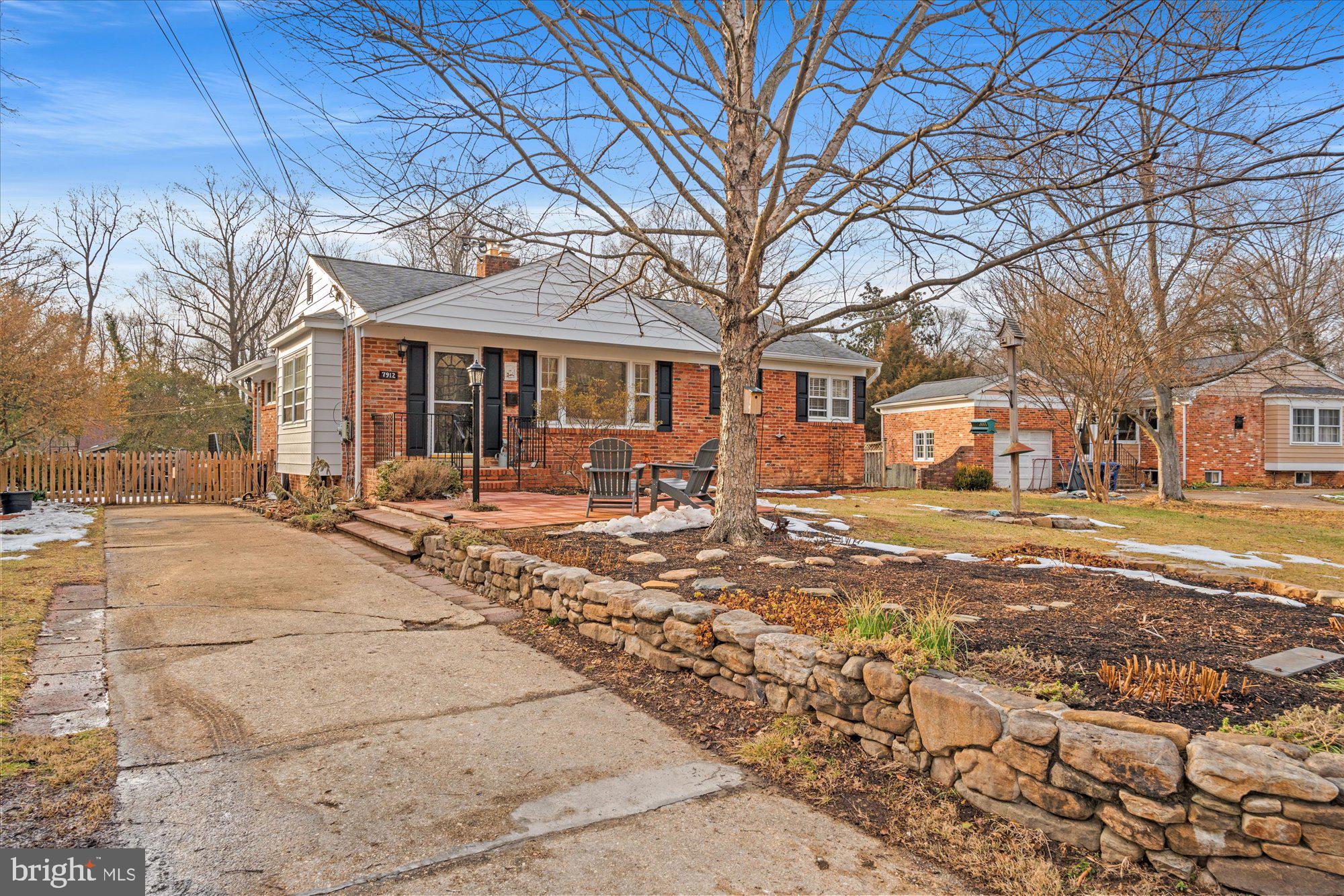 7912 BAINBRIDGE ROAD