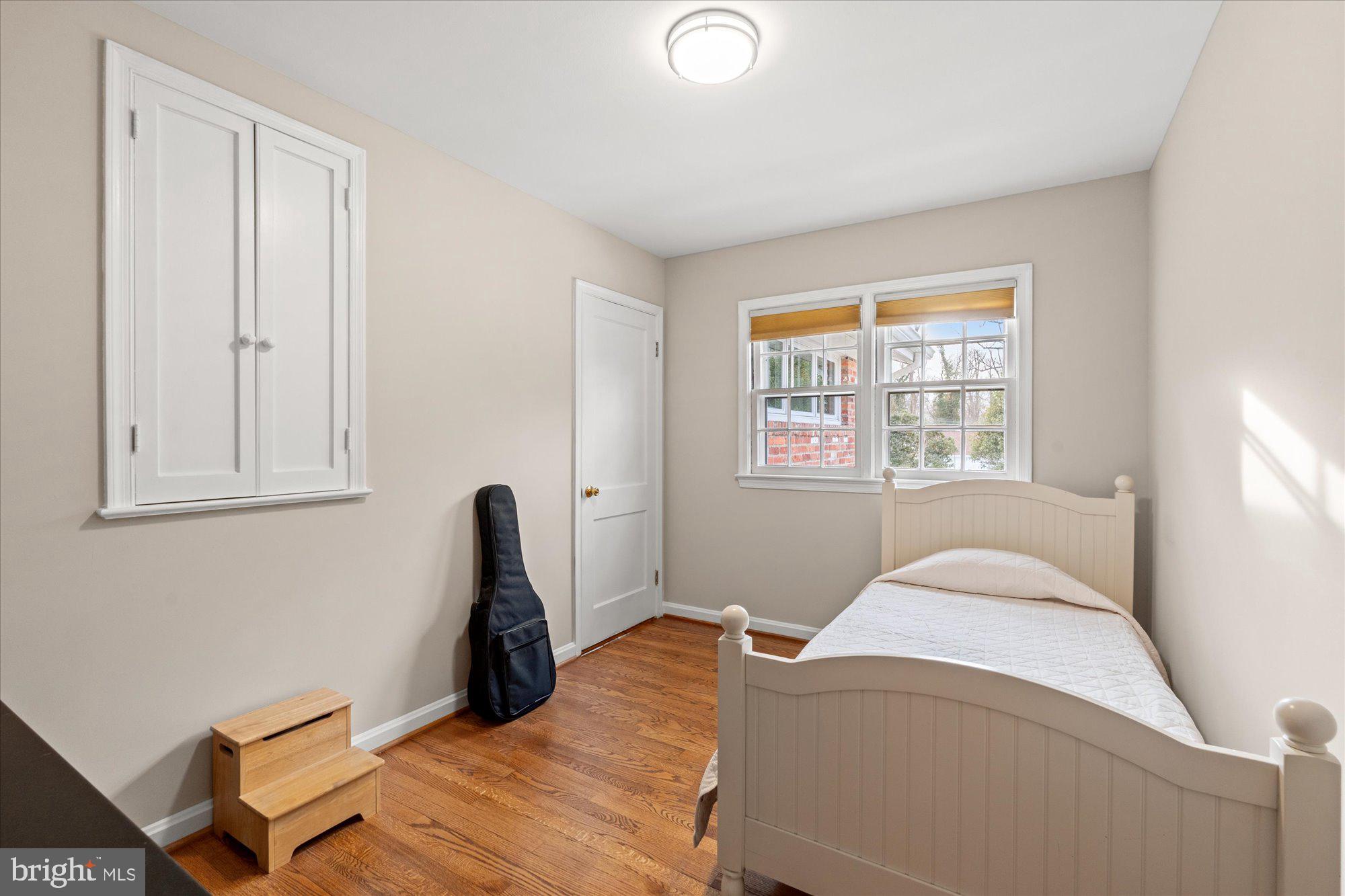 7912 BAINBRIDGE ROAD