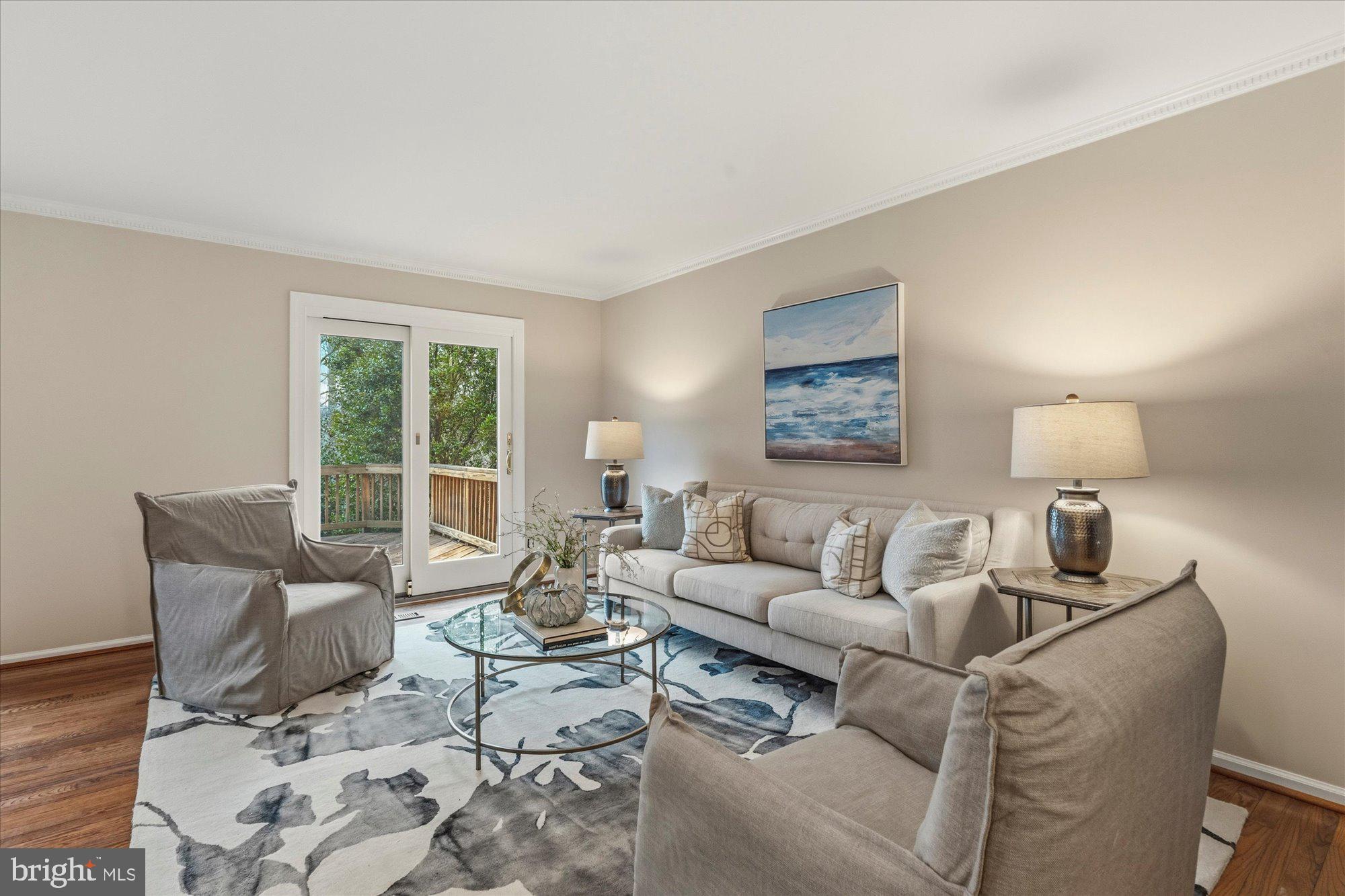 8237 CLIFTON FARM COURT