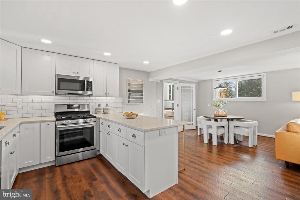 1017 CROTON DRIVE