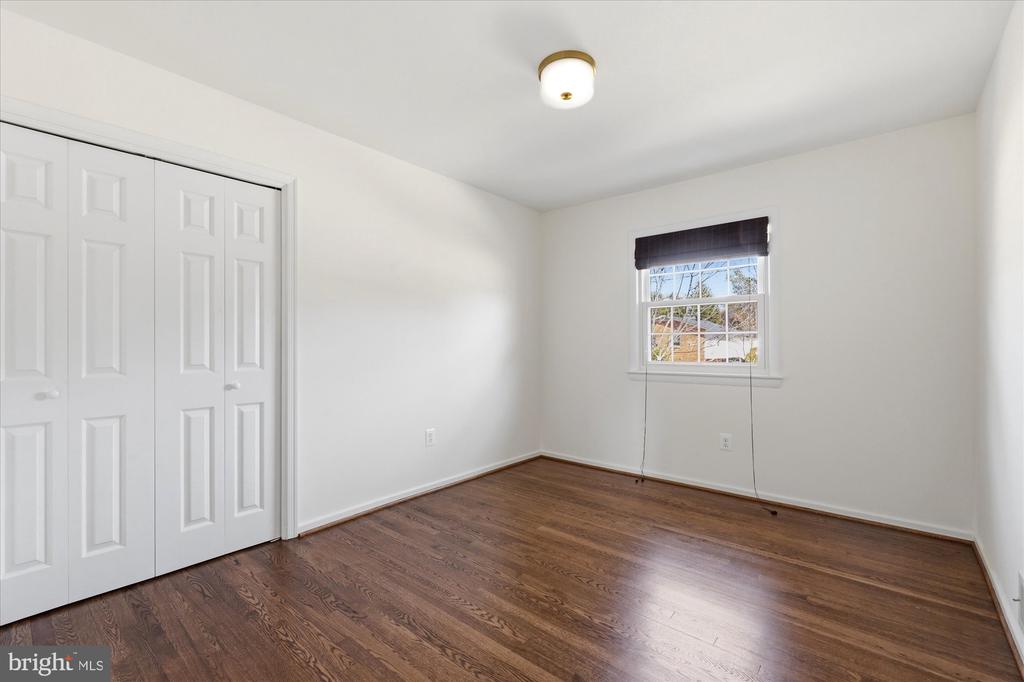 1133 ANESBURY LANE