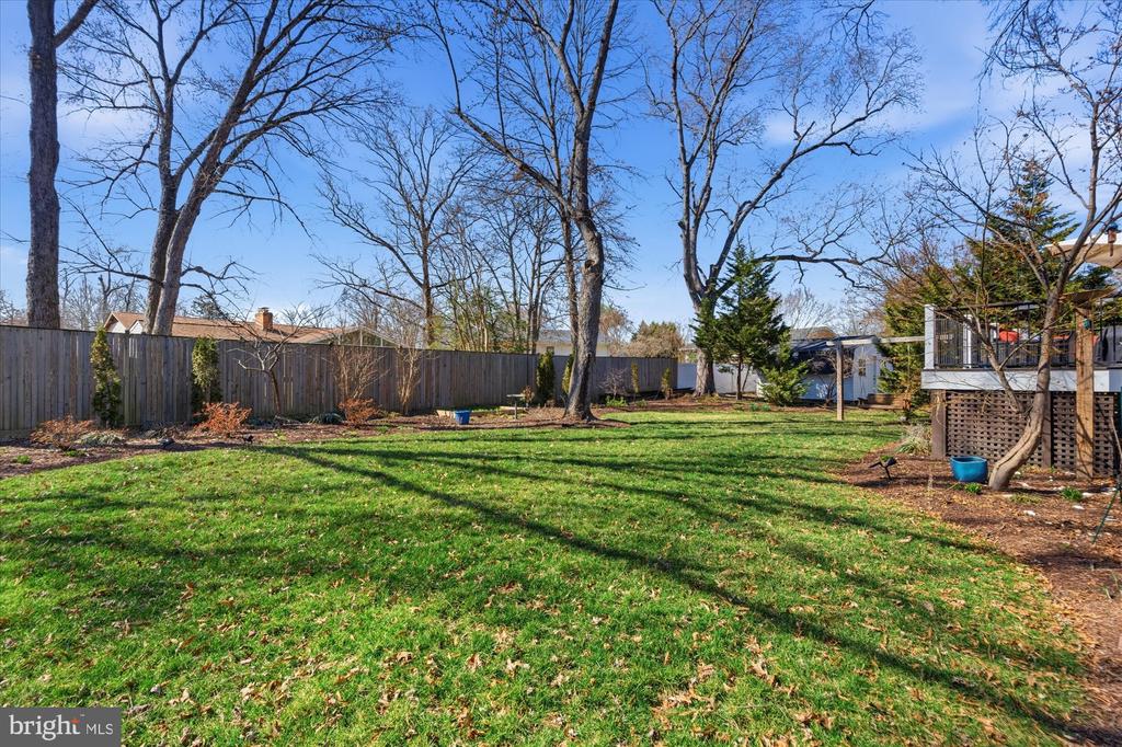1133 ANESBURY LANE