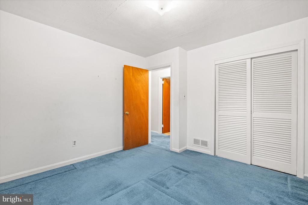 8316 ASHWOOD DRIVE