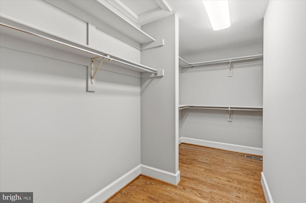 8811 SURREY COURT