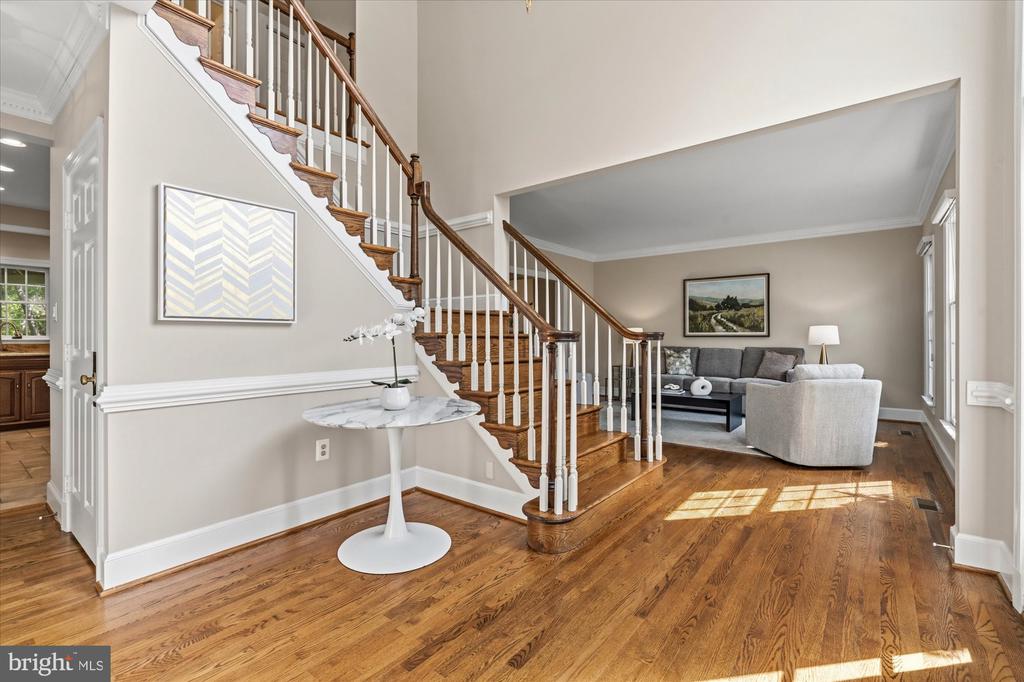 8811 SURREY COURT