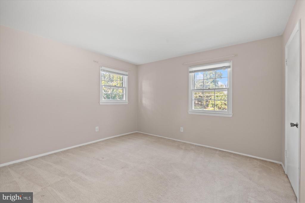 2407 CAVENDISH DRIVE