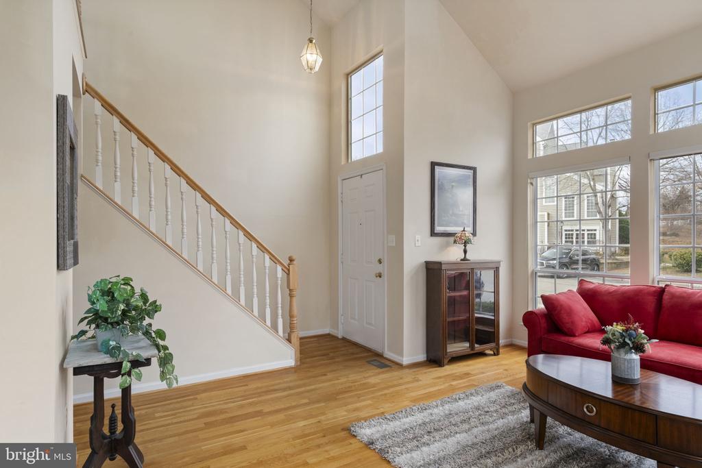 438 Overlook Dr