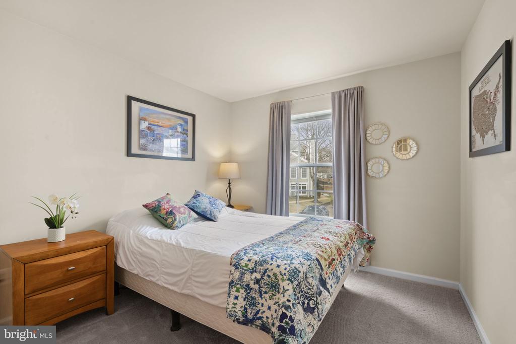 438 Overlook Dr