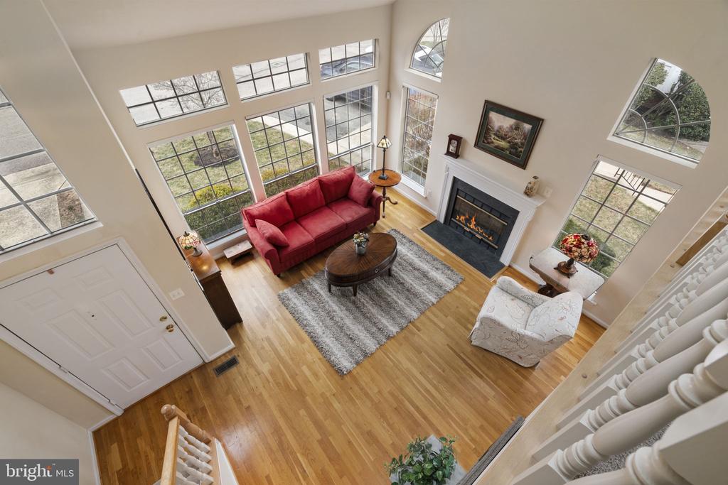 438 Overlook Dr