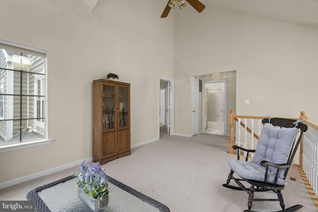 438 Overlook Dr