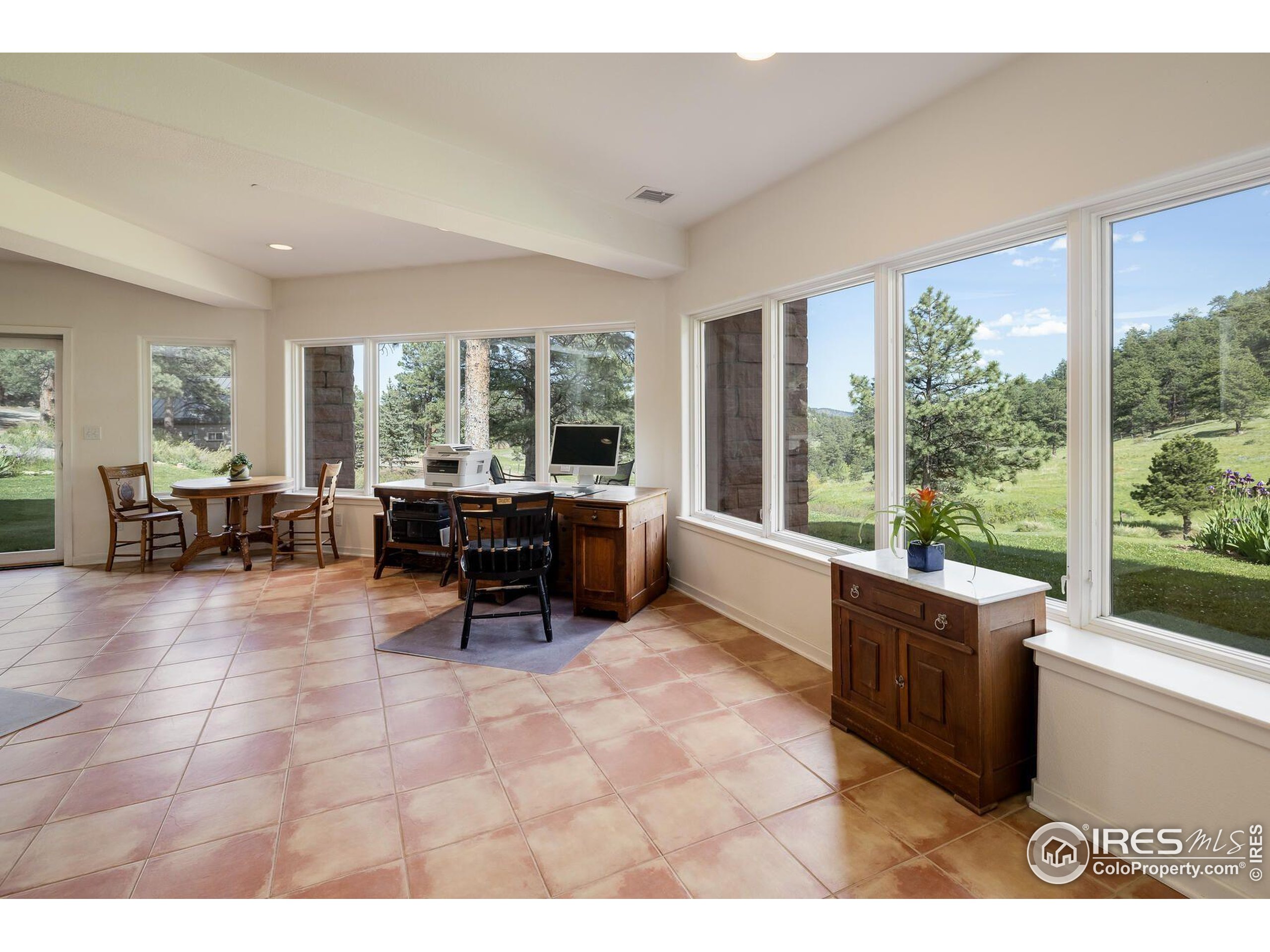 95 Rowell Dr