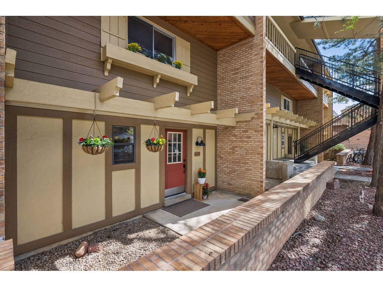 3000 Colorado Ave E-117