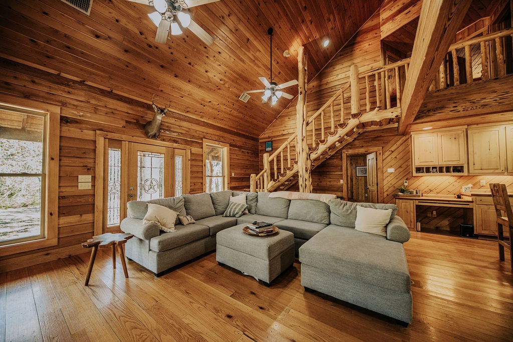 330 County Road 4577