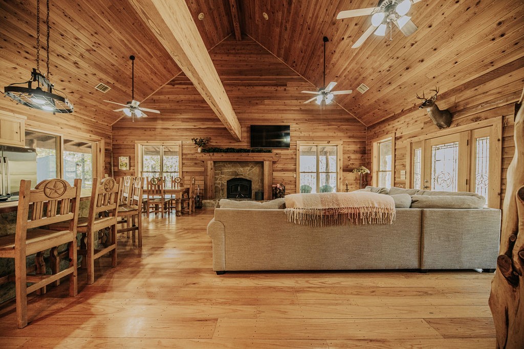 330 County Road 4577