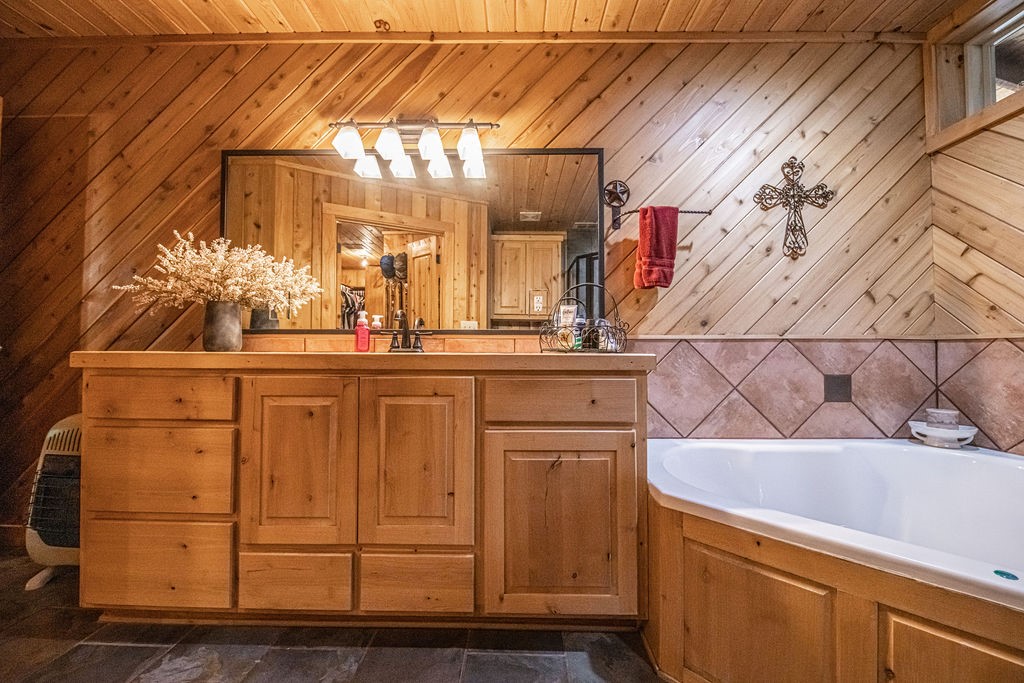 330 County Road 4577