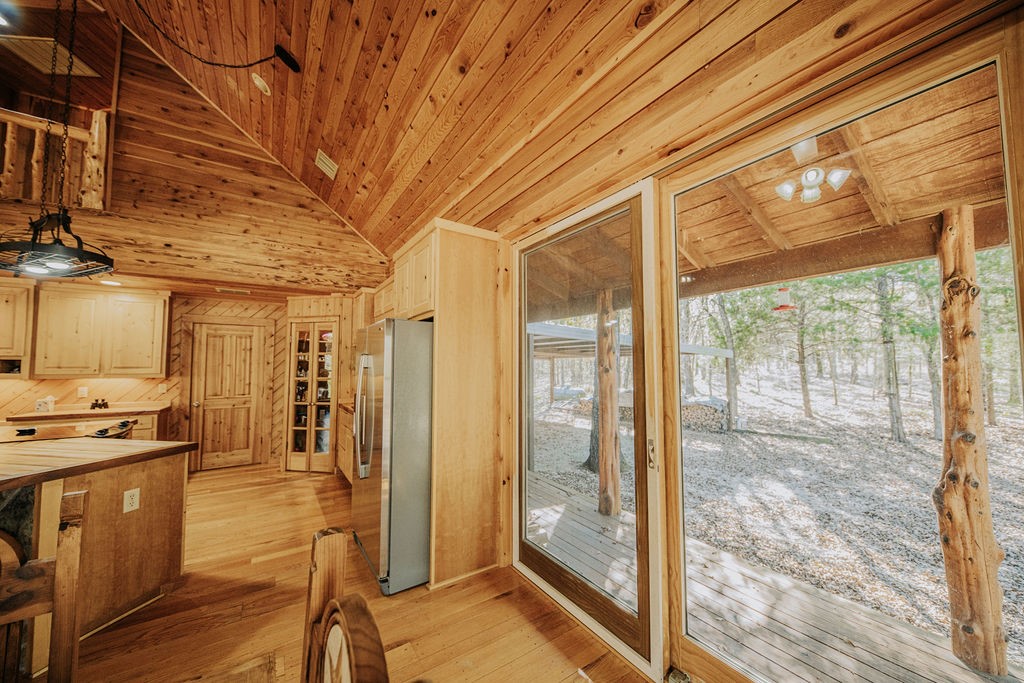 330 County Road 4577