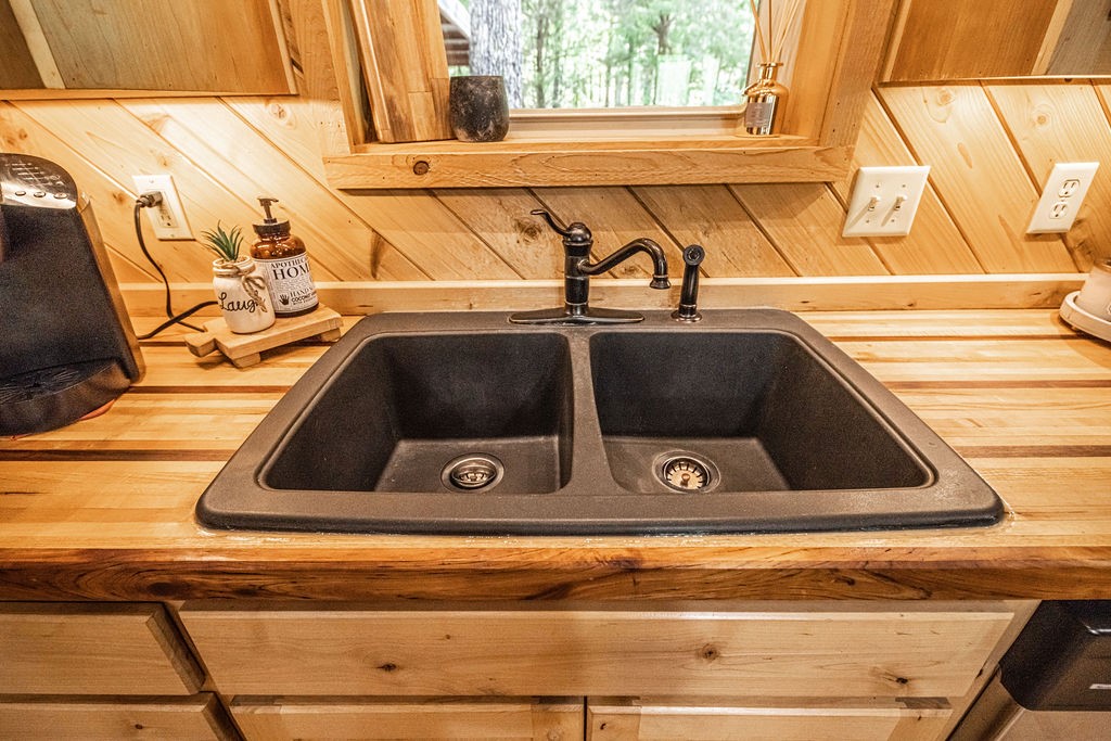 330 County Road 4577