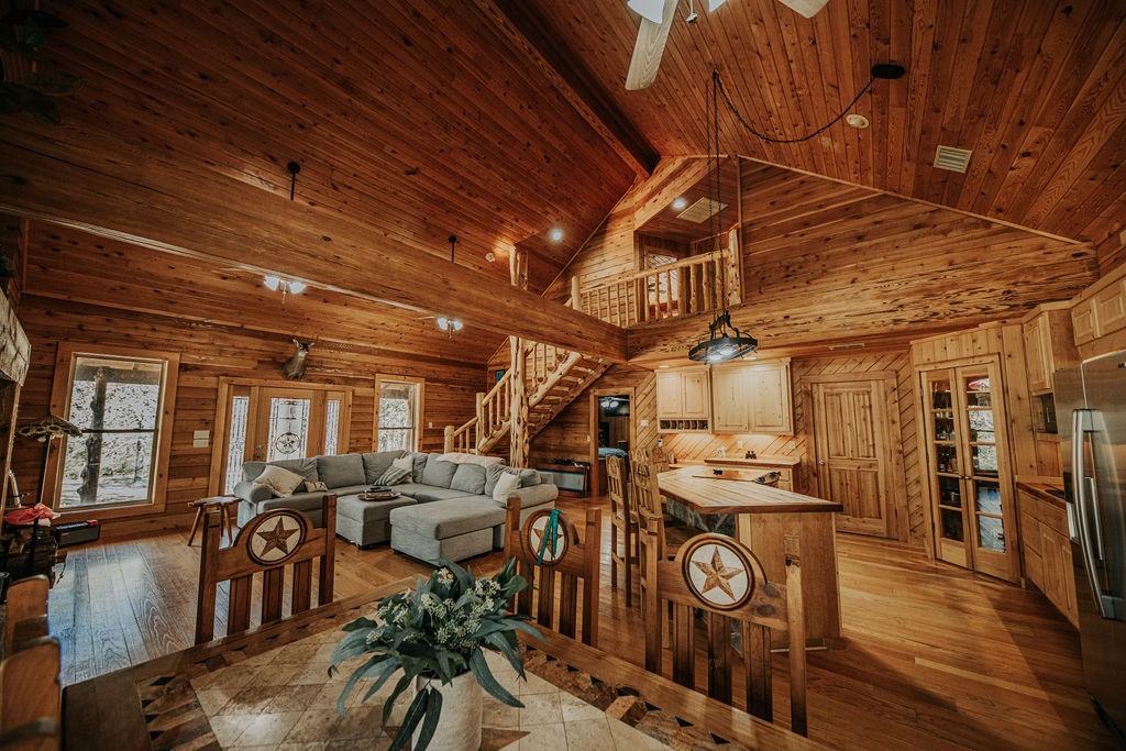 330 County Road 4577