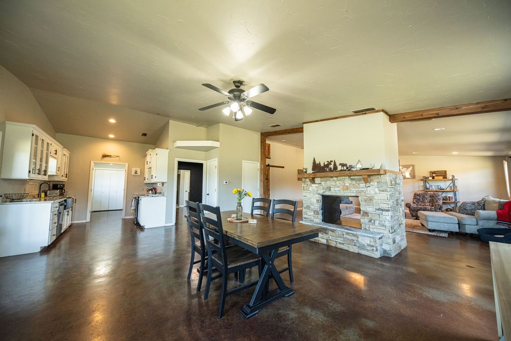 676 Farm Road 2653 N