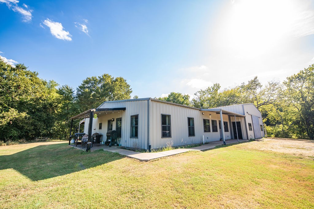 676 Farm Road 2653 N