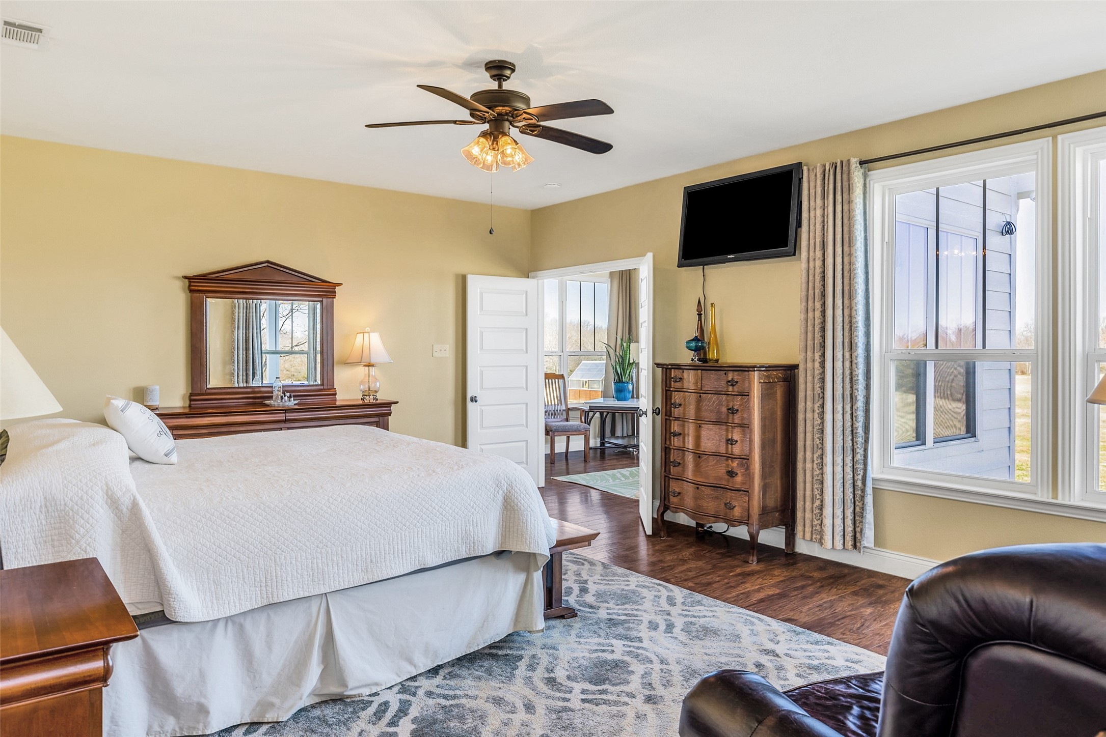 100 County Road 4753