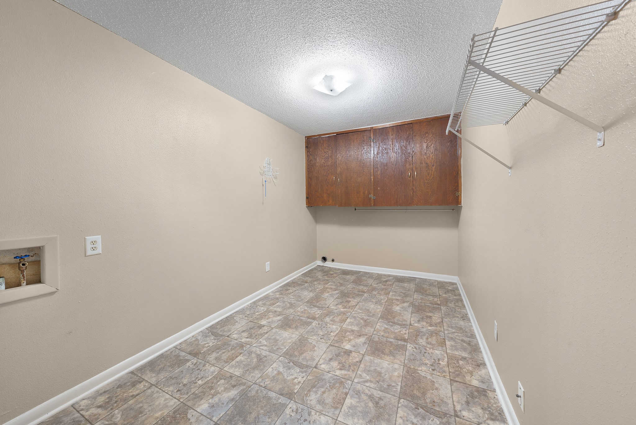 1804 Posey Lane