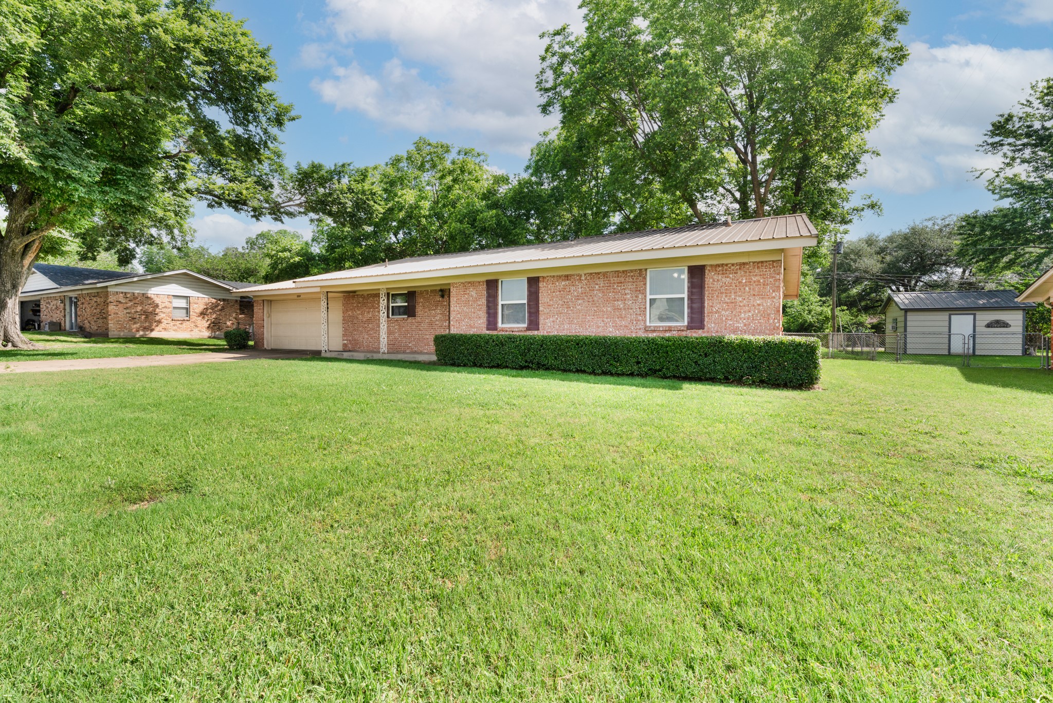 1804 Posey Lane