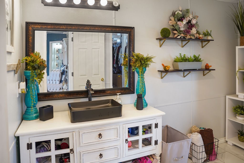 38 County Road 2299
