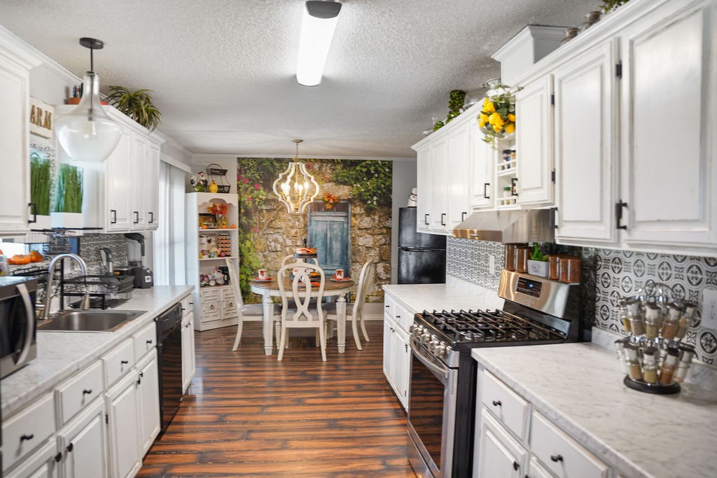 38 County Road 2299