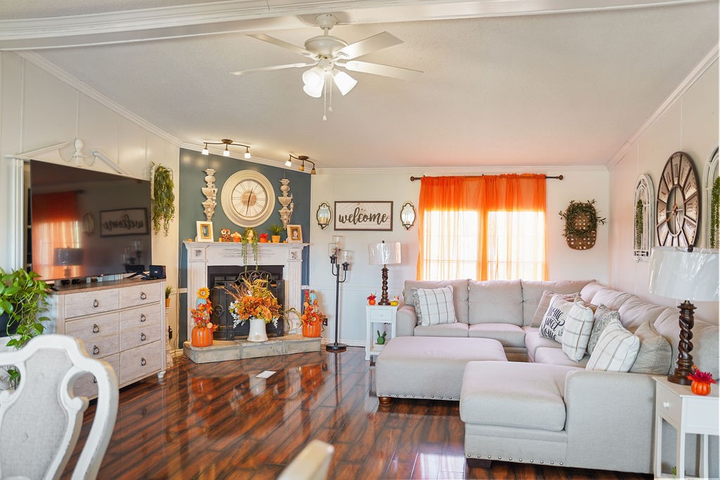 38 County Road 2299