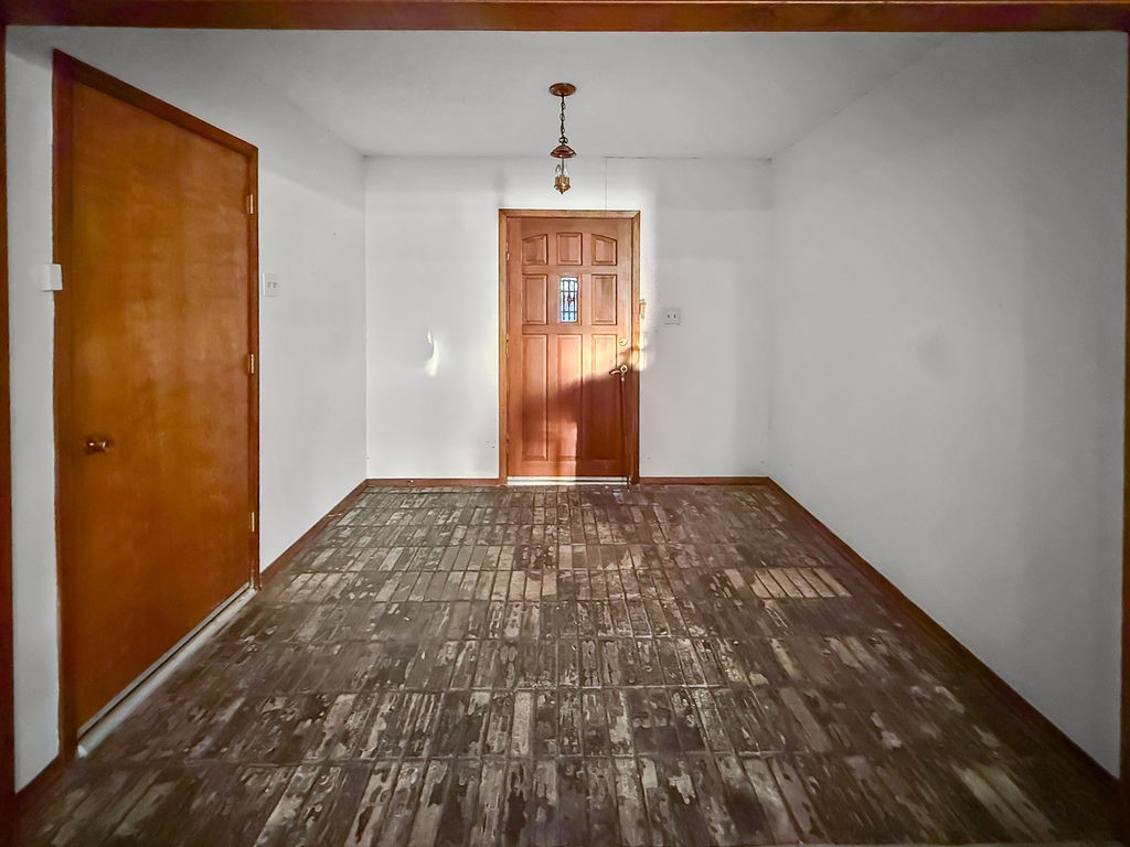 291 Farm Road 3132