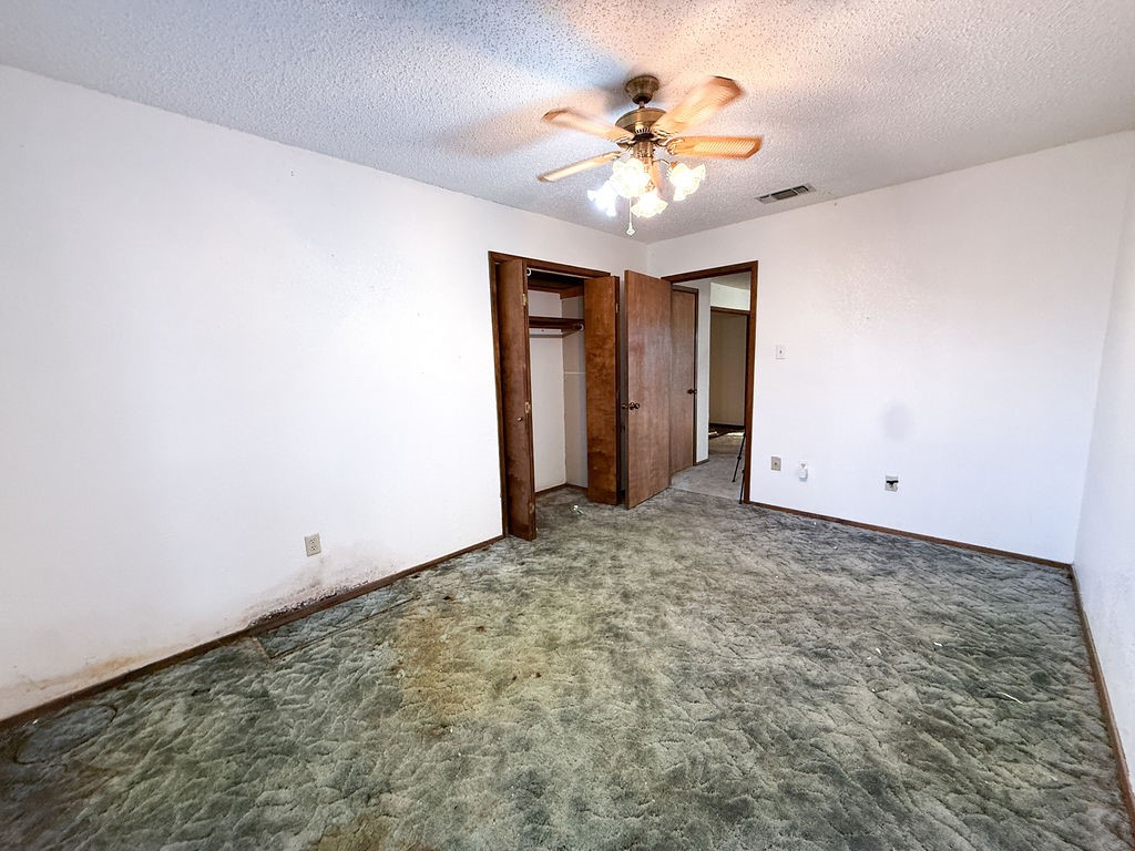 291 Farm Road 3132