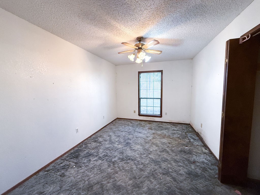 291 Farm Road 3132