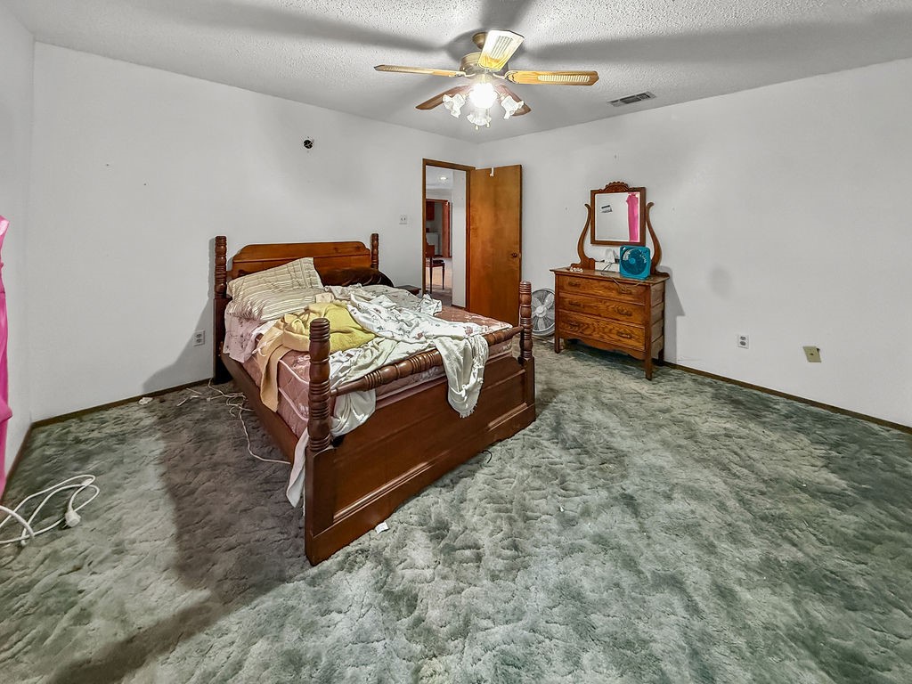 291 Farm Road 3132